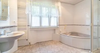 von_poll_real_estate_property_25220031_image_7