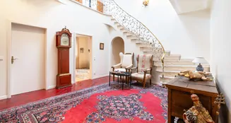 von_poll_real_estate_property_24220058b_image_4