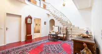 von_poll_real_estate_property_24220058b_image_4