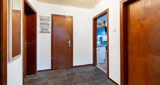 von_poll_real_estate_property_25220053_image_4