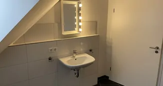 von_poll_real_estate_property_25220070_image_7