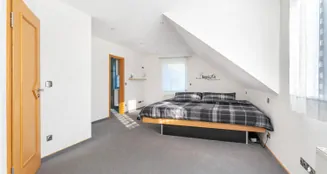 von_poll_real_estate_property_25220085_image_17