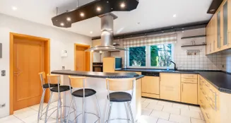 von_poll_real_estate_property_25220085_image_7