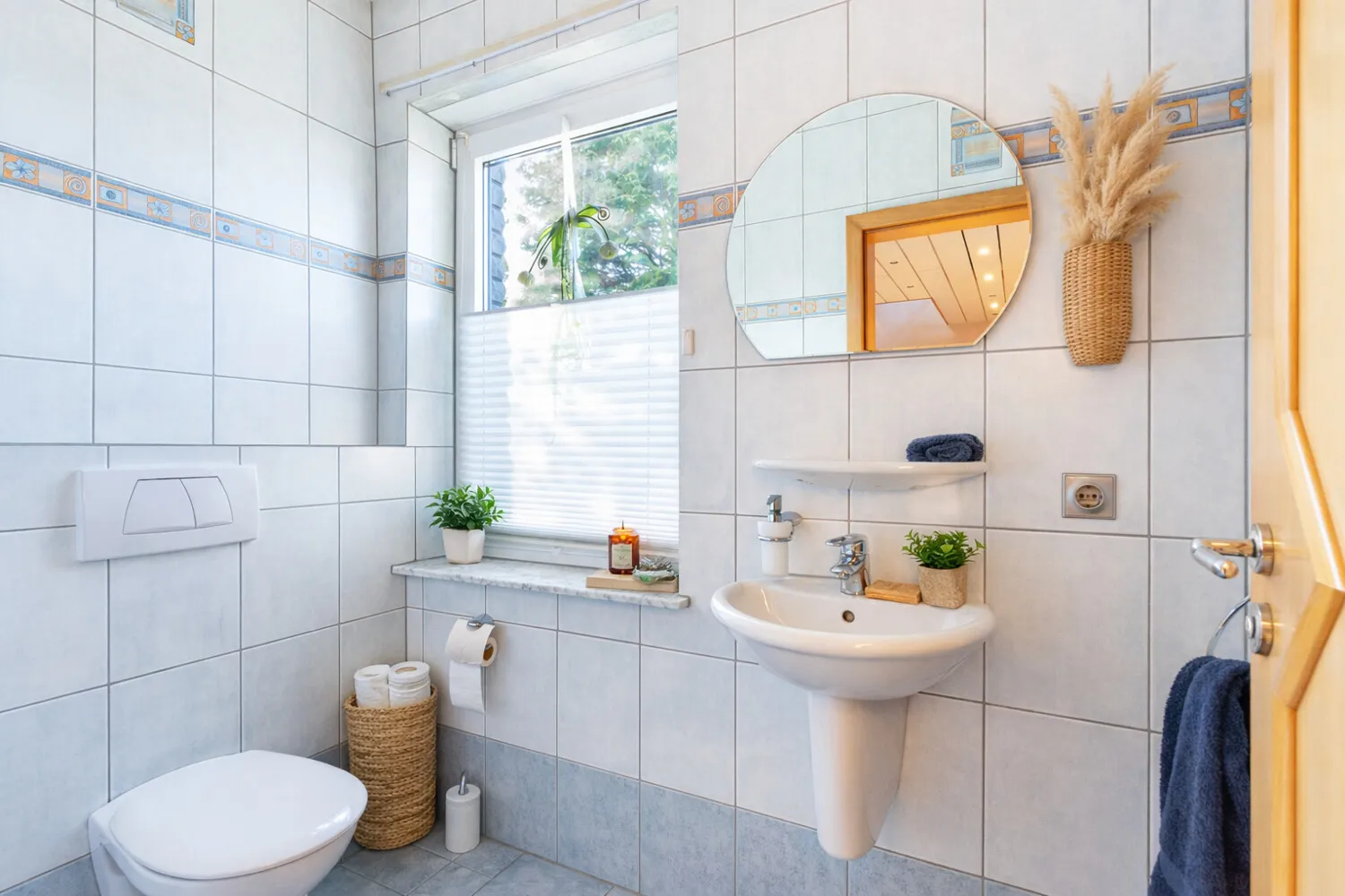 KI Gäste-WC Erdgeschoss