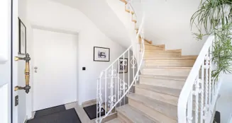 von_poll_real_estate_property_25220068a_image_2