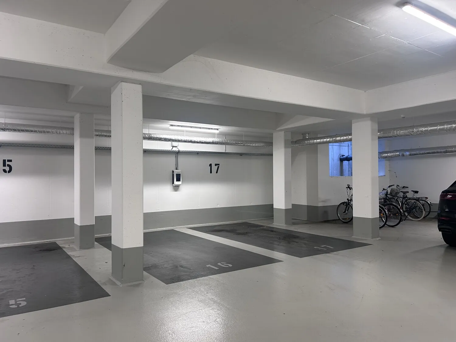 Tiefgaragenstellplatz