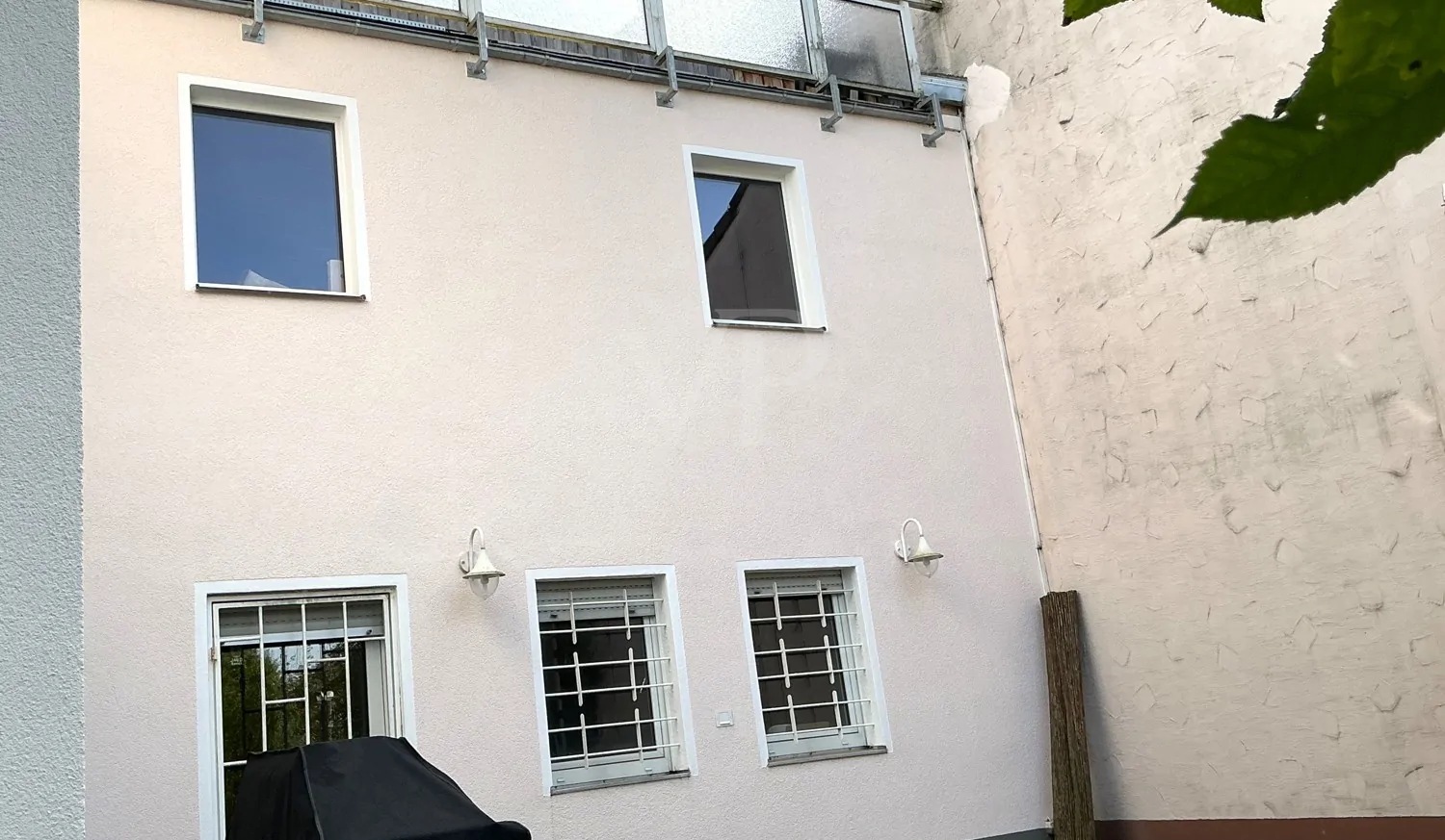 Rückseite Doppelgarage