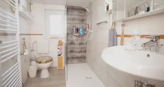 von_poll_real_estate_property_25226020_image_4