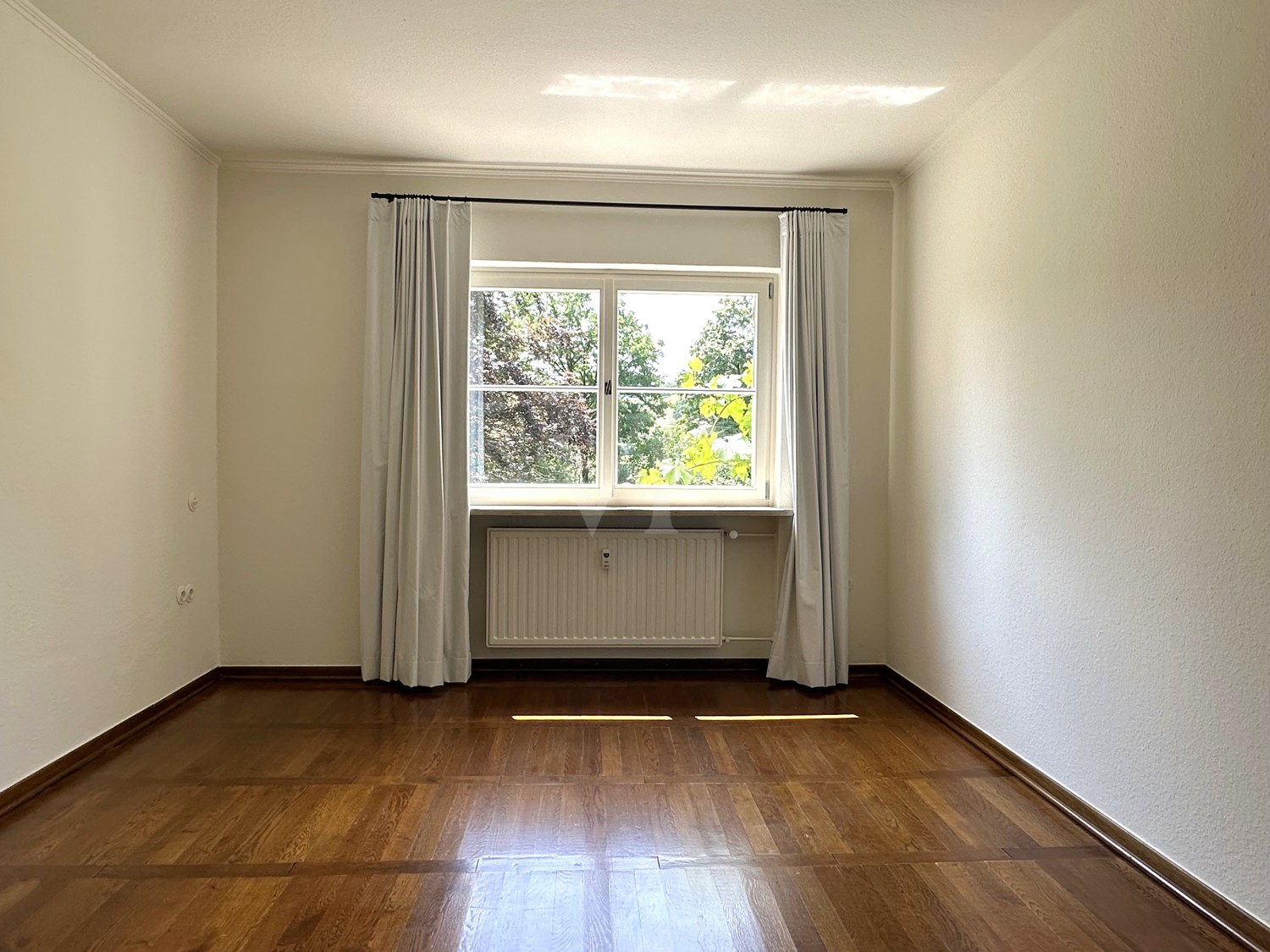 Zimmer 2 EG