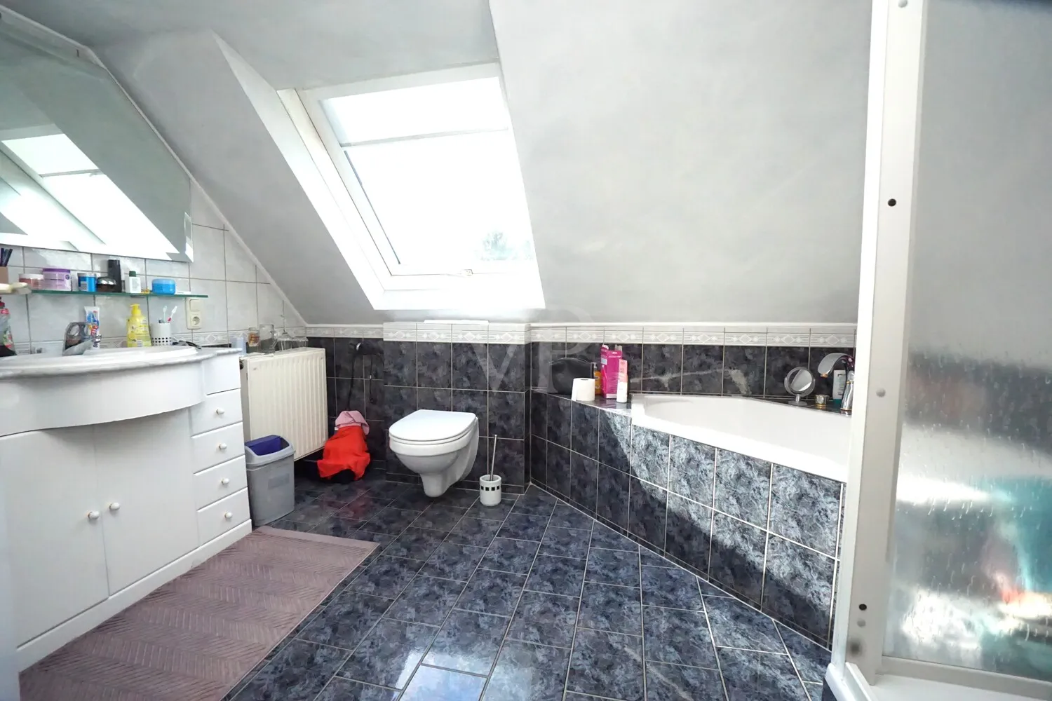 Bad Wohnung DG