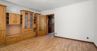 von_poll_real_estate_property_25106011_image_5