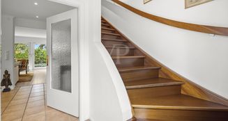 von_poll_real_estate_property_25147004_image_2