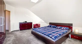 von_poll_real_estate_property_25106019_image_14