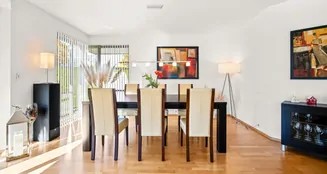 von_poll_real_estate_property_25106019_image_9