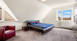 von_poll_real_estate_property_25106019_image_13