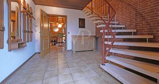 von_poll_real_estate_property_25106010_image_1