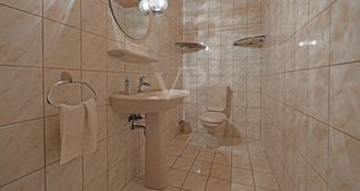 von_poll_real_estate_property_25106010_image_9