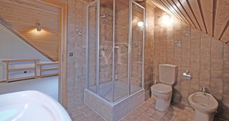 von_poll_real_estate_property_25106010_image_17