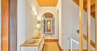 von_poll_real_estate_property_25147011_image_2