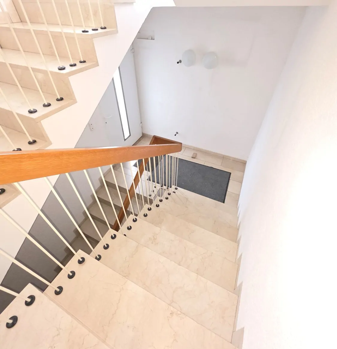 Gepflegtes Treppenhaus (2)_#170706