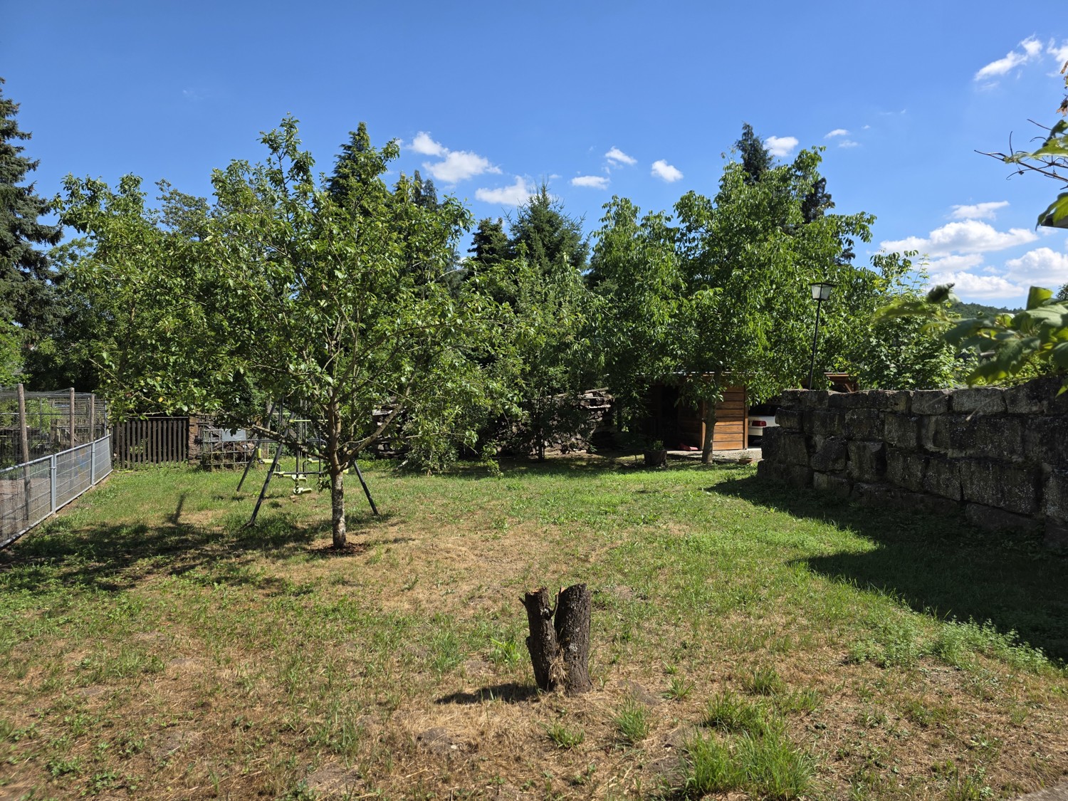 Garten mit Platz für z. B. Kinderschaukel, Trampolin und Sandkasten_155449