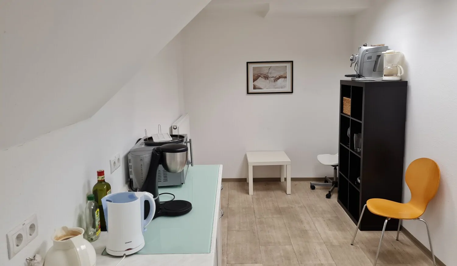 Eine der beiden Teeküchen #145108