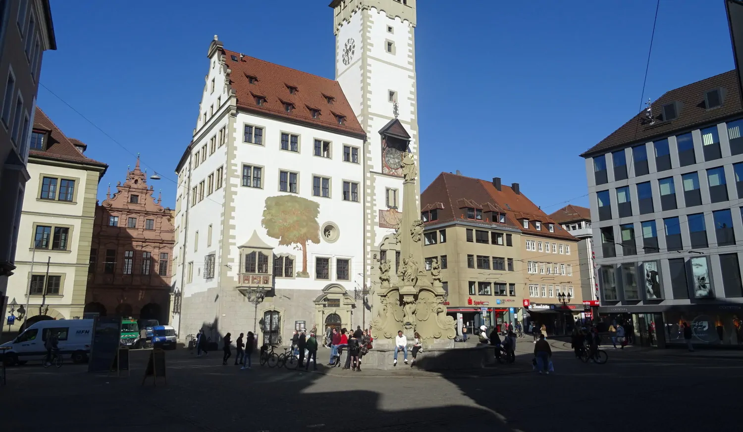 Blick auf Vierröhrenbrunnen und den "Grafeneckart" #DSC08402