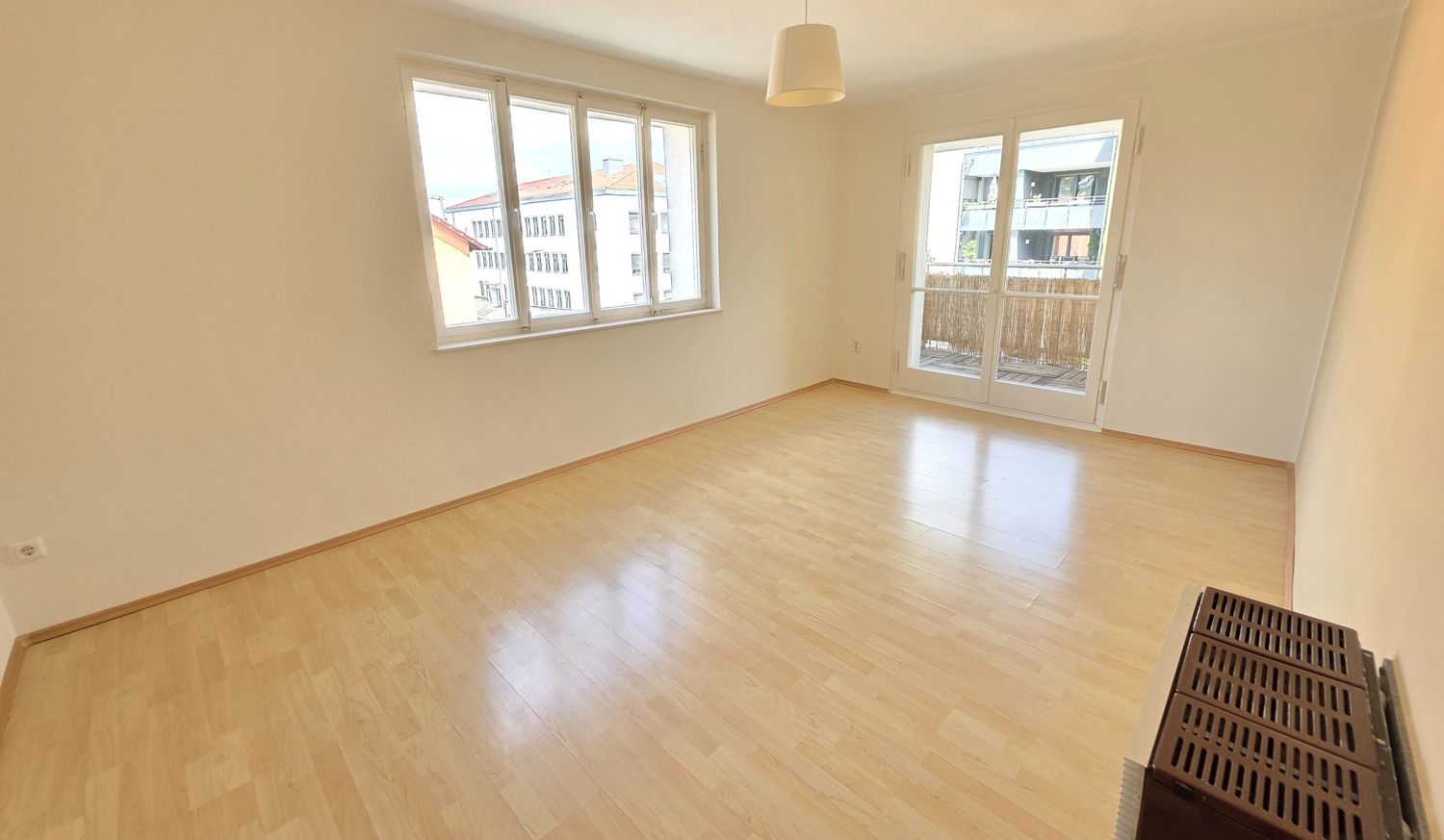 Ihr Wohnzimmer mit Balkonzugang (1) #122710