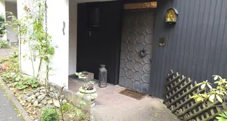 von_poll_real_estate_property_26050004_image_0