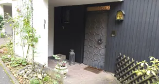 von_poll_real_estate_property_26050004_image_0