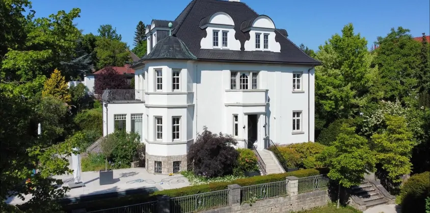 von Poll Immobilien GmbH