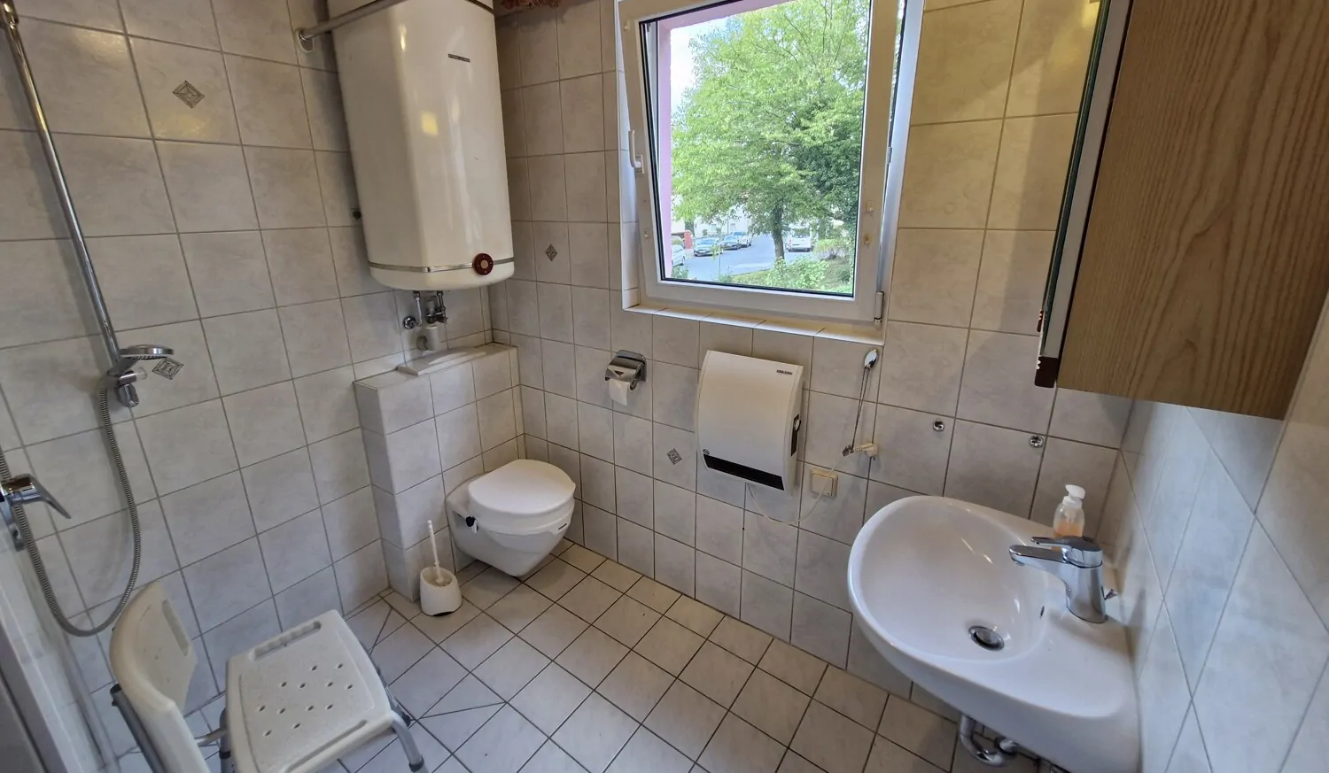 EG-Bad mit Dusche-#164341