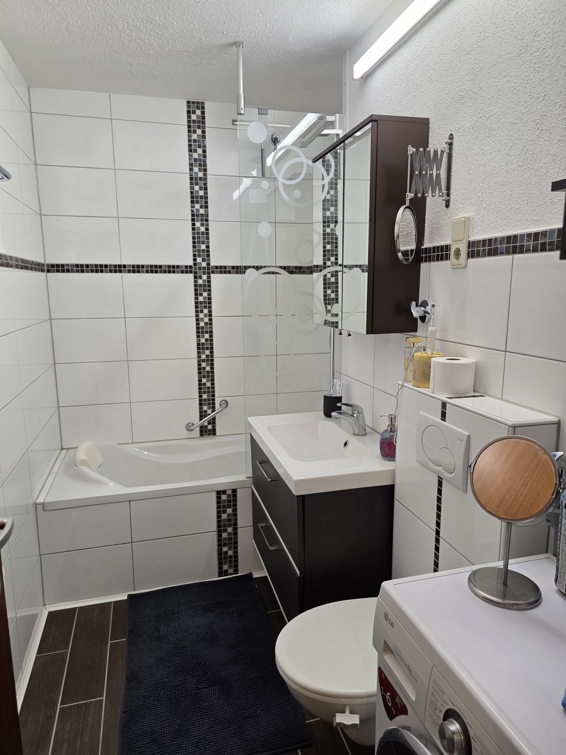 Bad mit Wanne & WC #164345