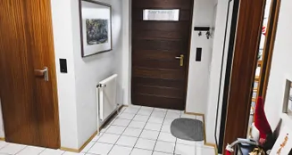 von_poll_real_estate_property_26050005_image_1