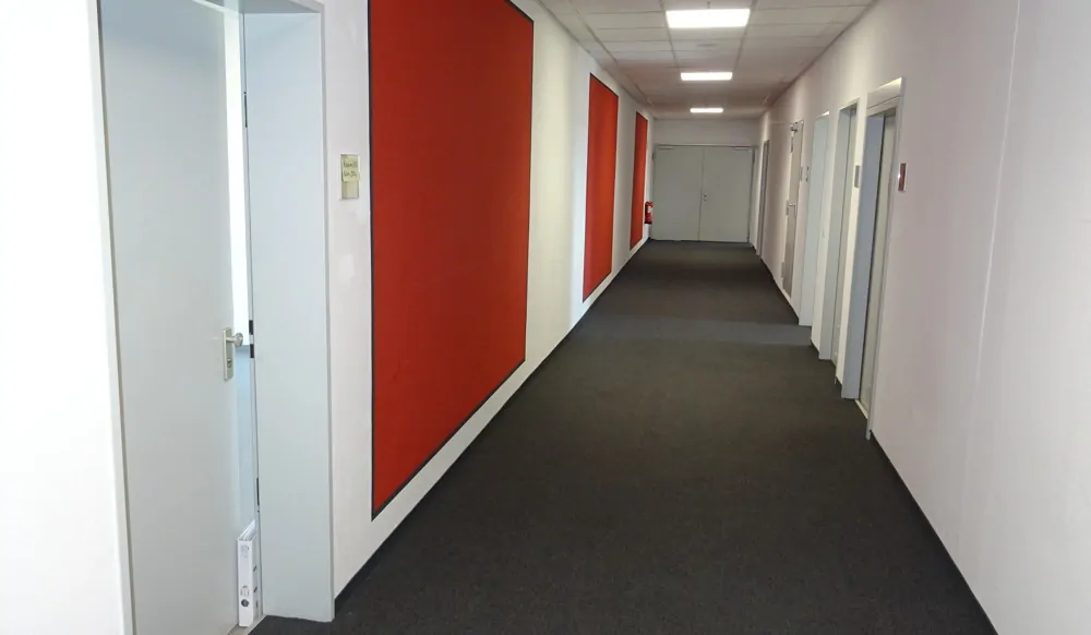 Einer der beiden Büroflure (Flur-K), DSC08577