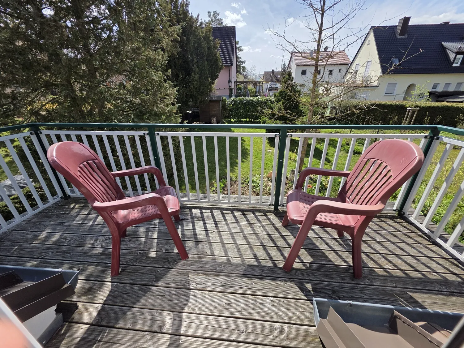 DG Schlafzimmerbalkon mit schöner Gartensicht_#121525