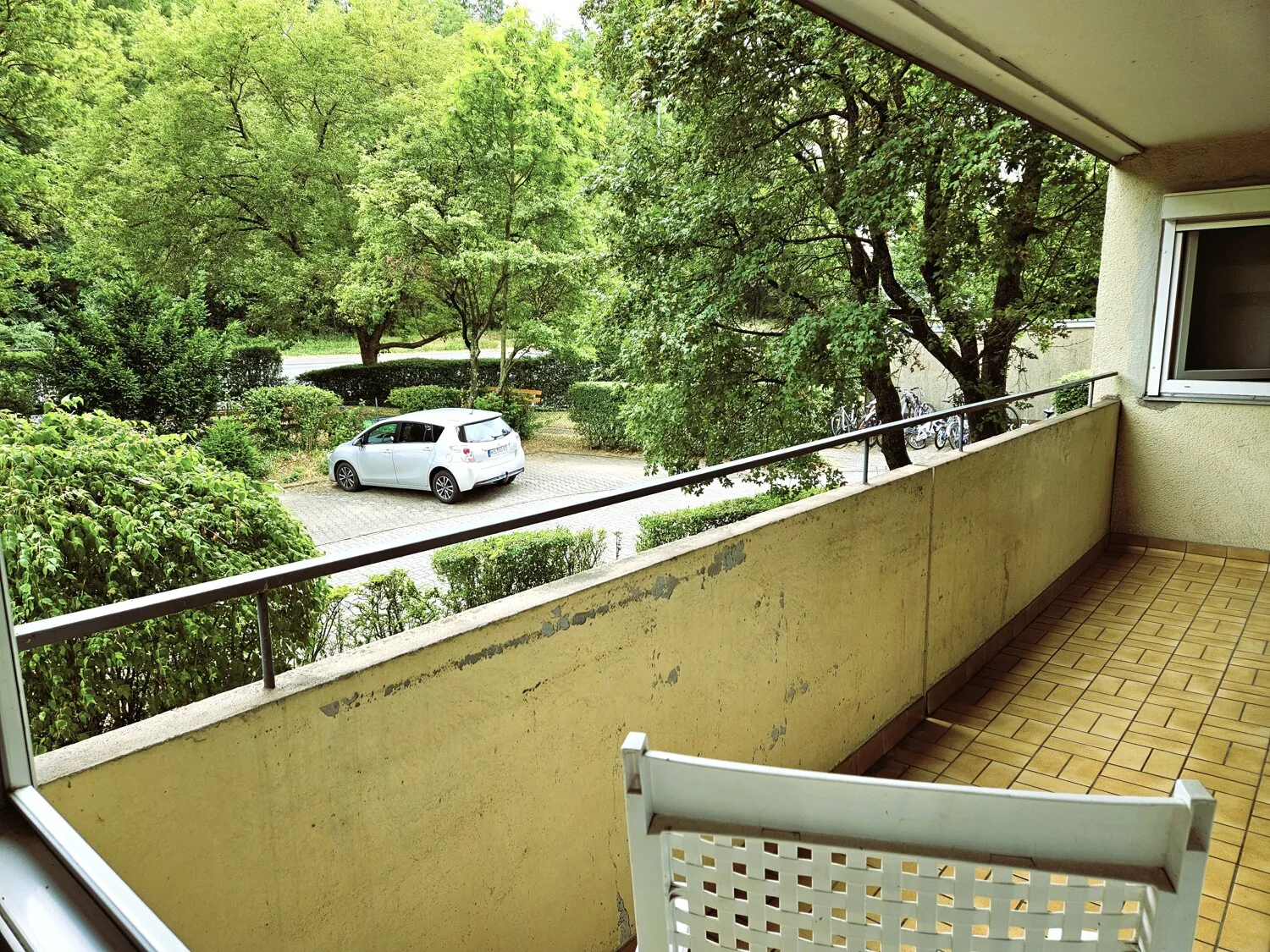 Loggia mit Blick ins Grüne