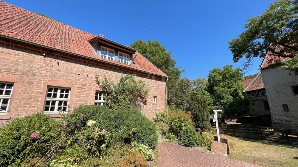 Einzigartiges Kutscherhaus im Schlosshof von Altenhausen