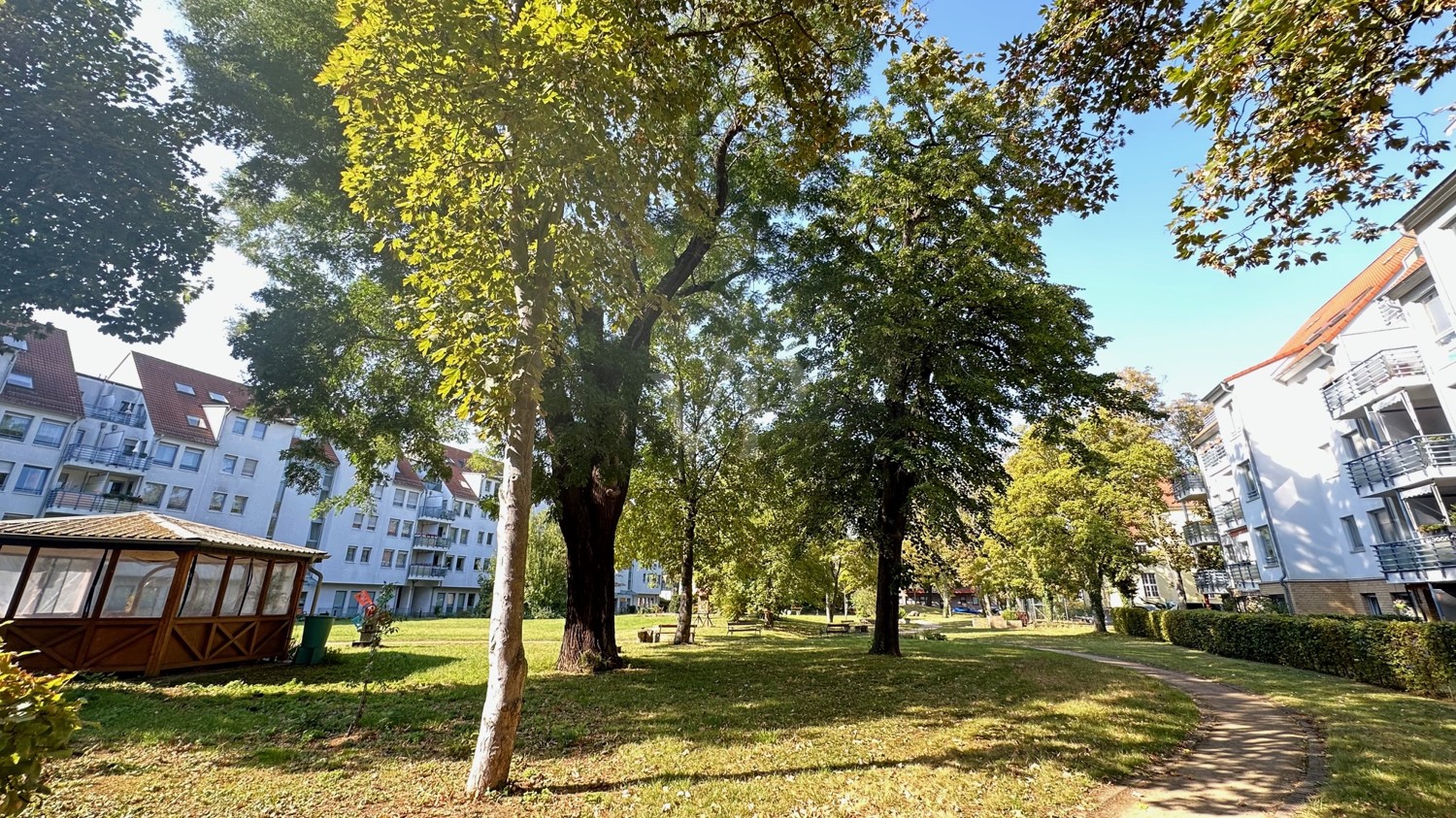 Kapitalanleger aufgepasst: vermietete Wohnung mit Balkon und Stellplatz zu verkaufen!