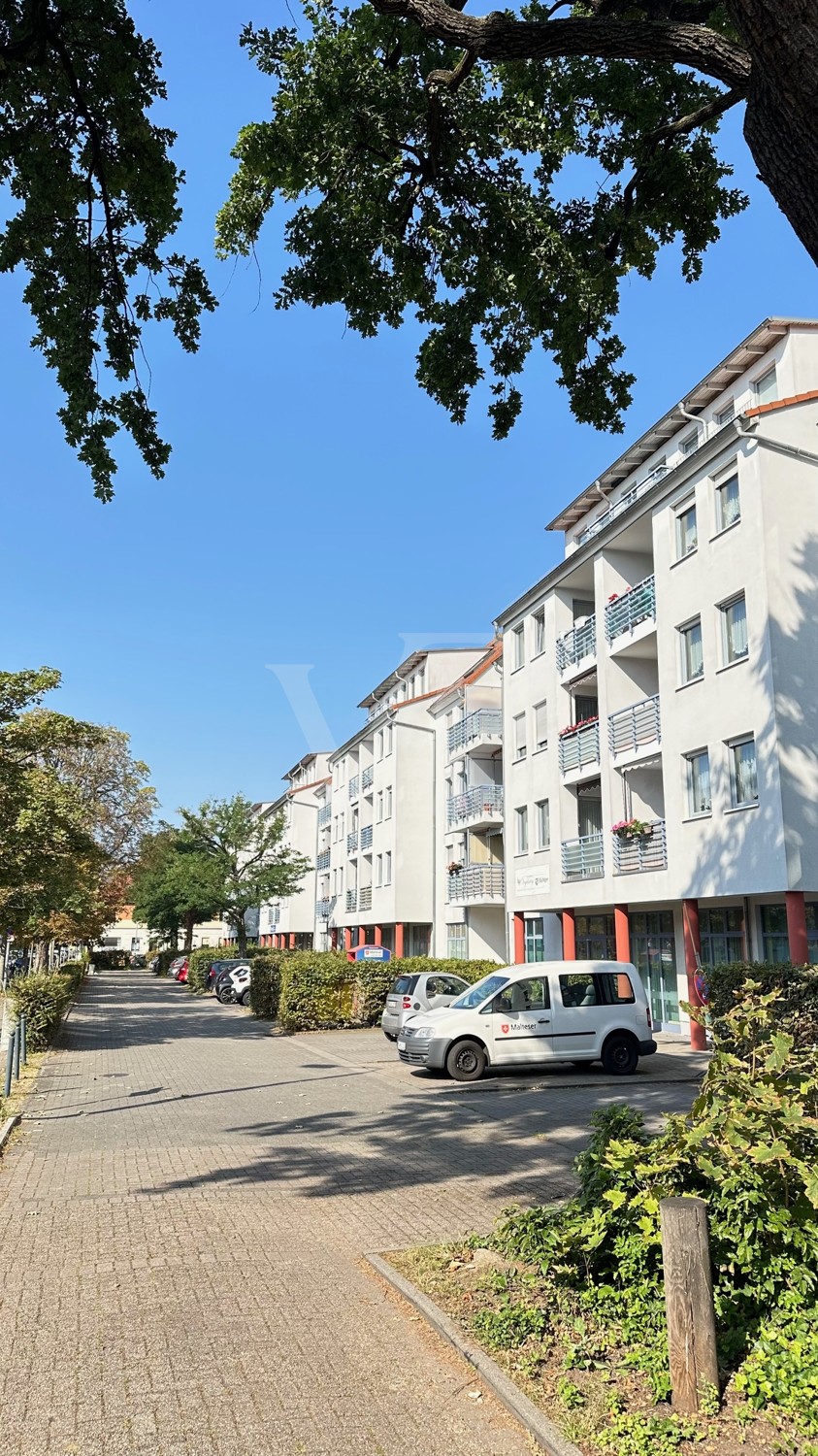 Kapitalanleger aufgepasst: vermietete Wohnung mit Balkon und Stellplatz zu verkaufen!