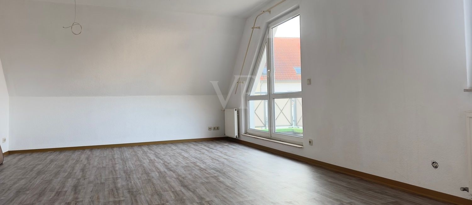 Singles aufgepasst, Dachgeschosswohnung mit Balkon zu vermieten!