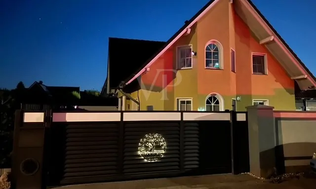 Exklusives Zuhause mit hochwertiger Ausstattung und durchdachtem Design