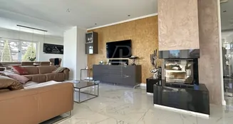 von_poll_real_estate_property_25156011_image_7