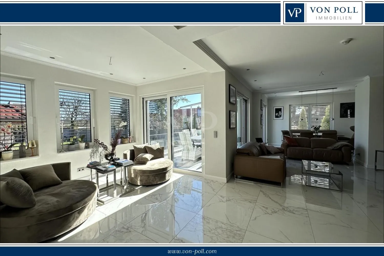 Városi villa exkluzív eleganciával és időtlen jellemzőkkel