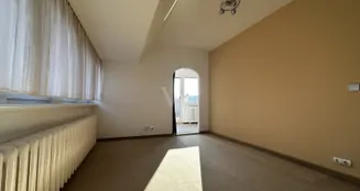 von_poll_real_estate_property_25156028_image_23