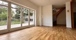 von_poll_real_estate_property_25156026_image_8