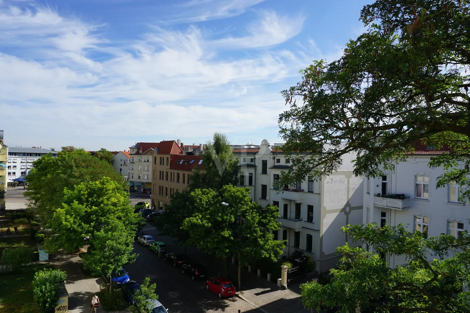 Lichtdurchflutete Maisonette mit Balkon und  Wohlfühlbad
