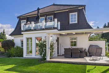 von Poll Immobilien GmbH