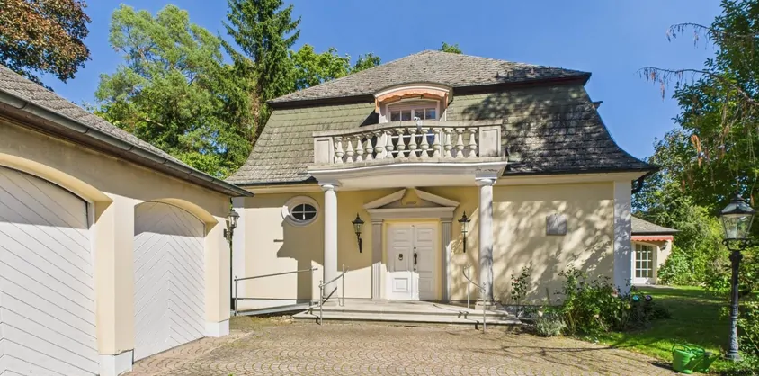 von Poll Immobilien GmbH