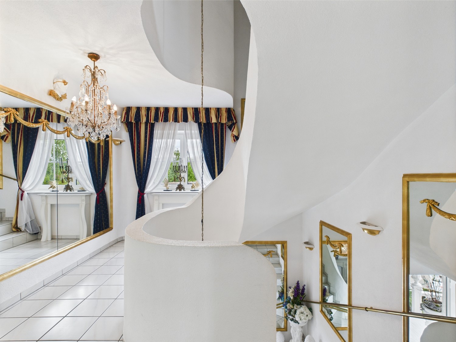Treppe zum DG